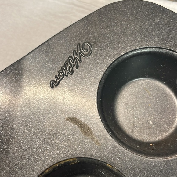 2 - Wilton 24 count Mini Muffins cupcakes Pan  used - Picture 2 of 8